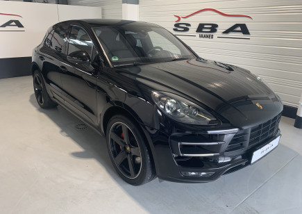 PORSCHE Macan Turbo