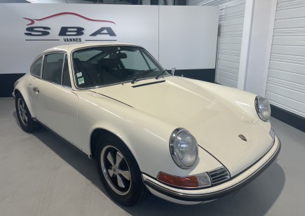 PORSCHE 911(2.4 E) Coupé