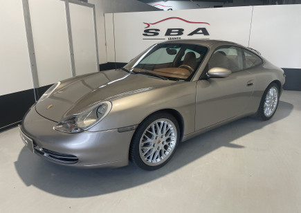 PORSCHE 911Carrera (996)
