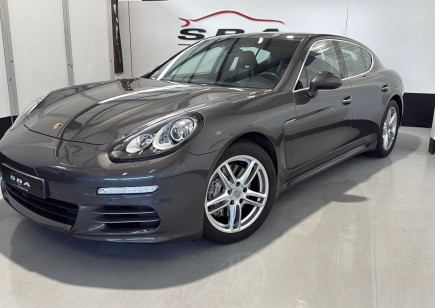 PORSCHE Panamera 4S