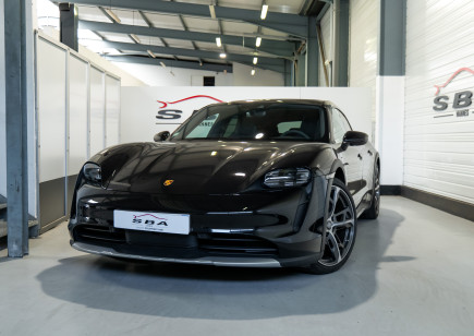 PORSCHE Taycan 4 Cross Turismo (MY24)